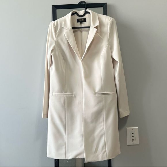 NWOT Truth by Republic white pocket long blazer, jacket, coat, small, structured - Picture 2 of 6